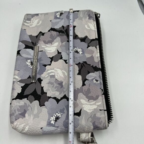 Steve Madden Floral Black & Gray Clutch Wristlet Wallet 2 Zip Pockets - Picture 9 of 9